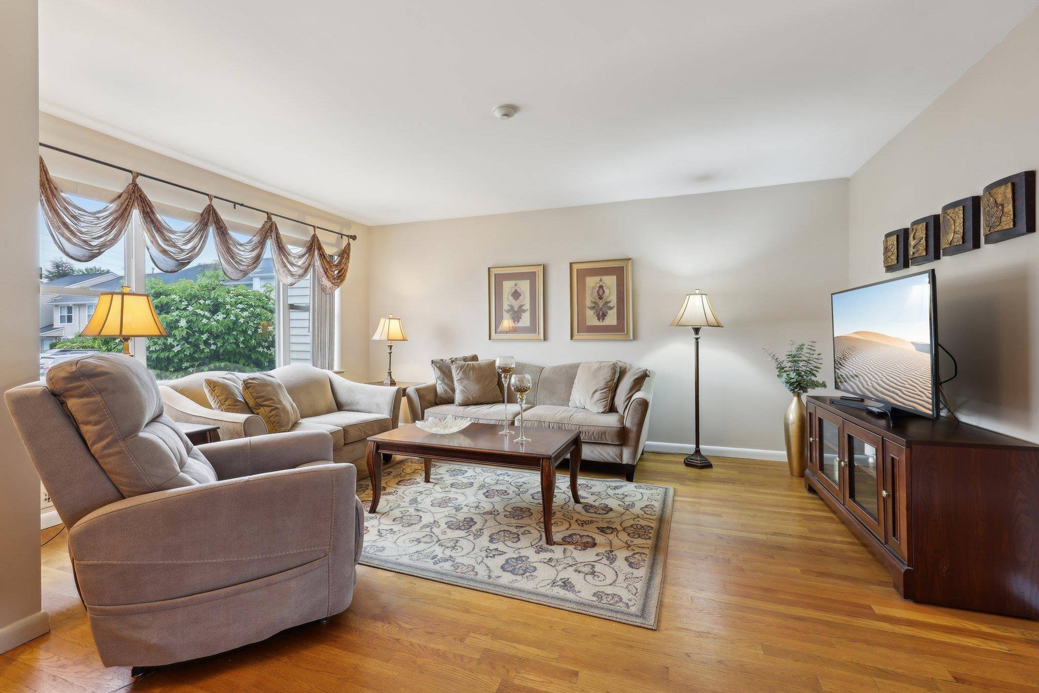 Nanuet, NY 10954,22 Knightsbridge CT