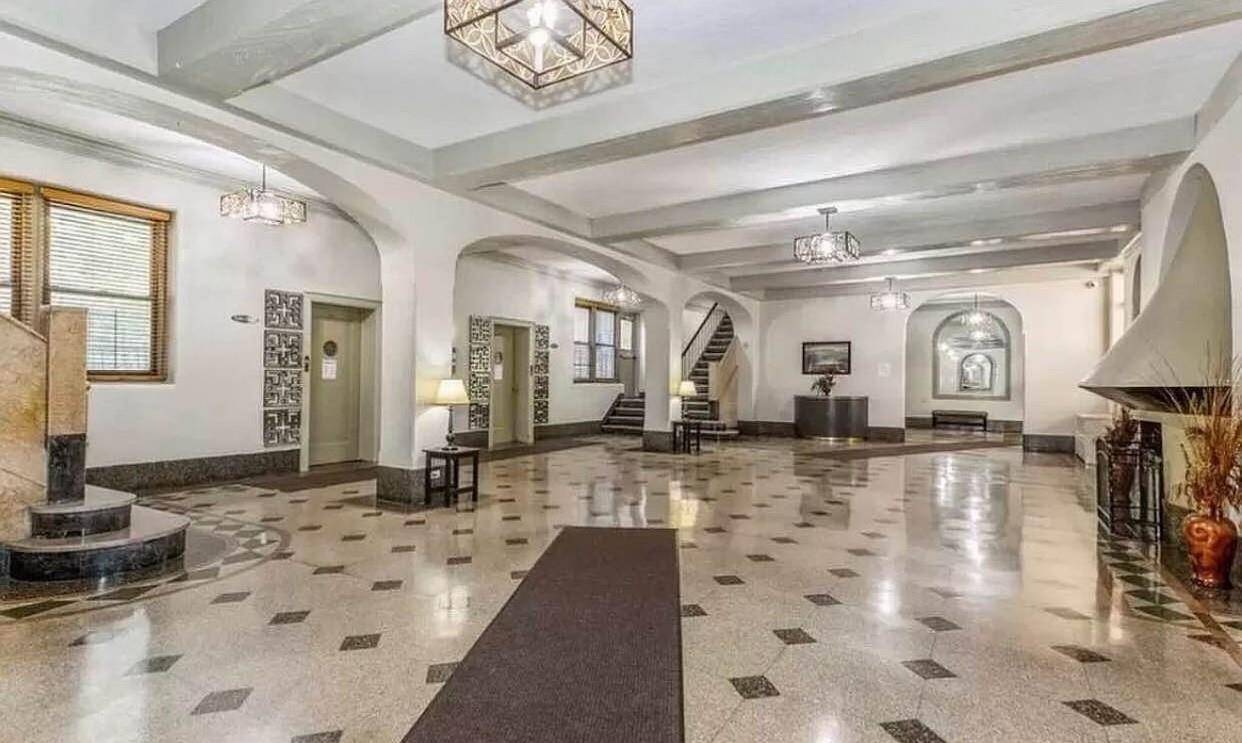 Jackson Heights, NY 11372,35-27 81st ST #2