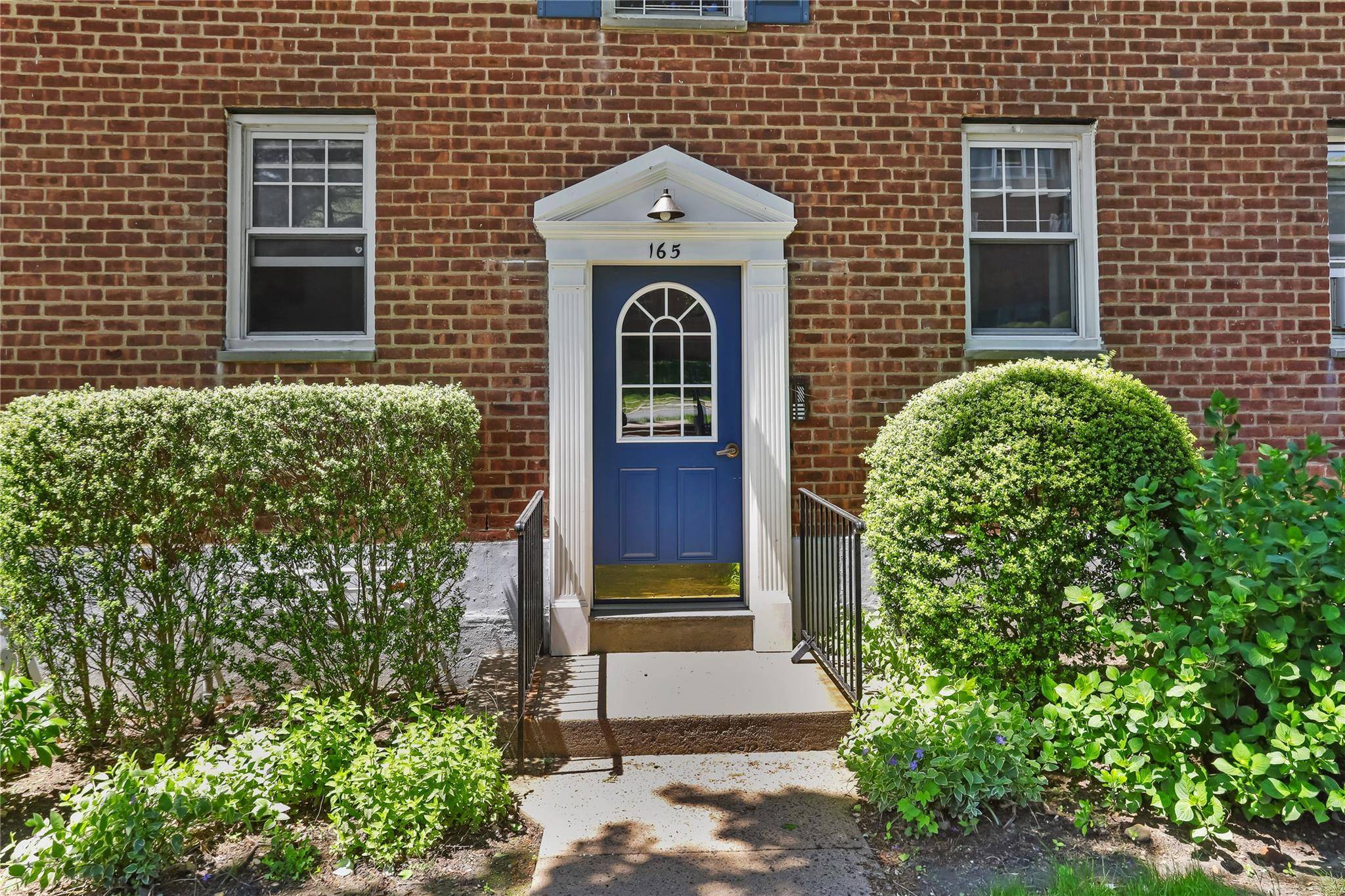 West Harrison, NY 10604,165 Columbus AVE #1B