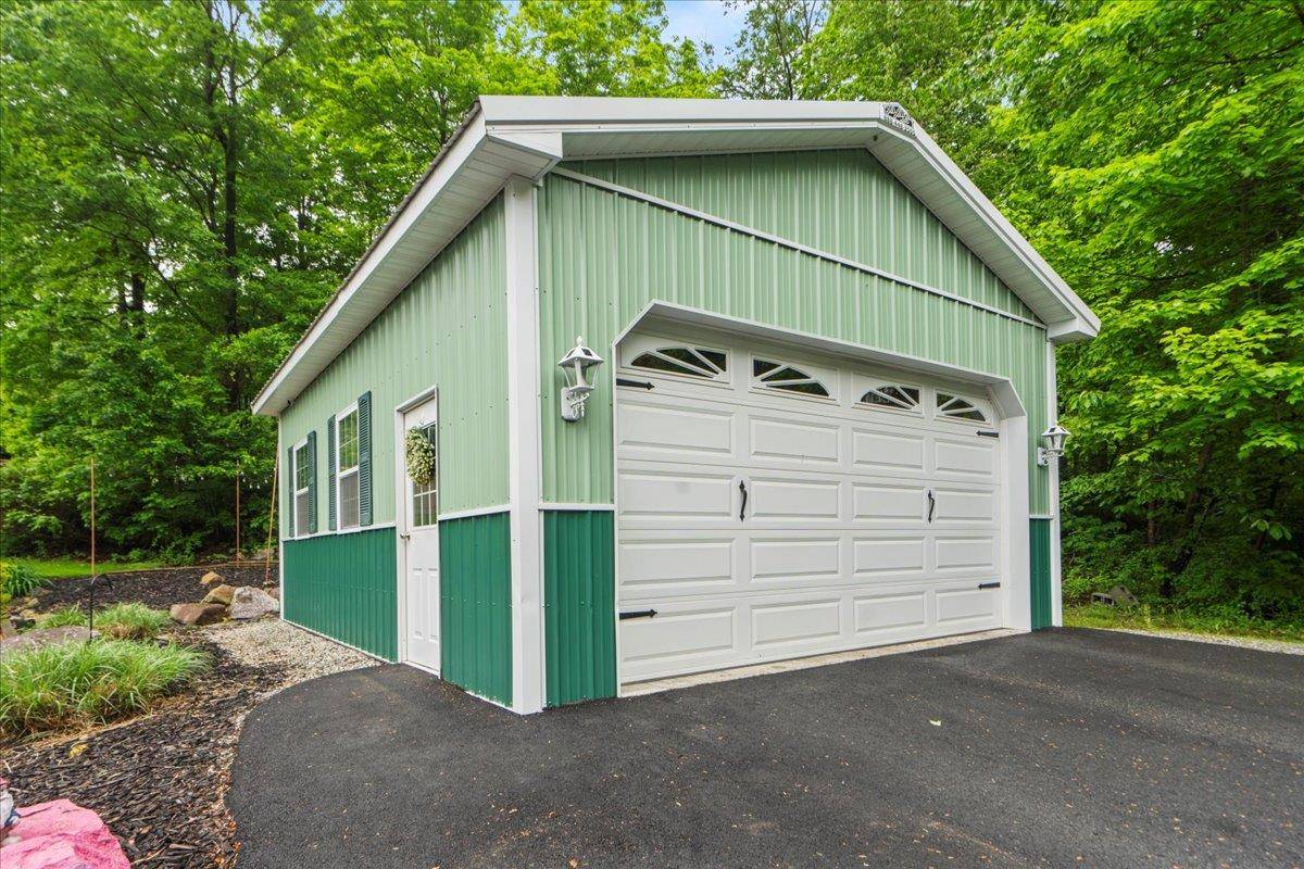 Greenwood Lake, NY 10925,3 Pine LN