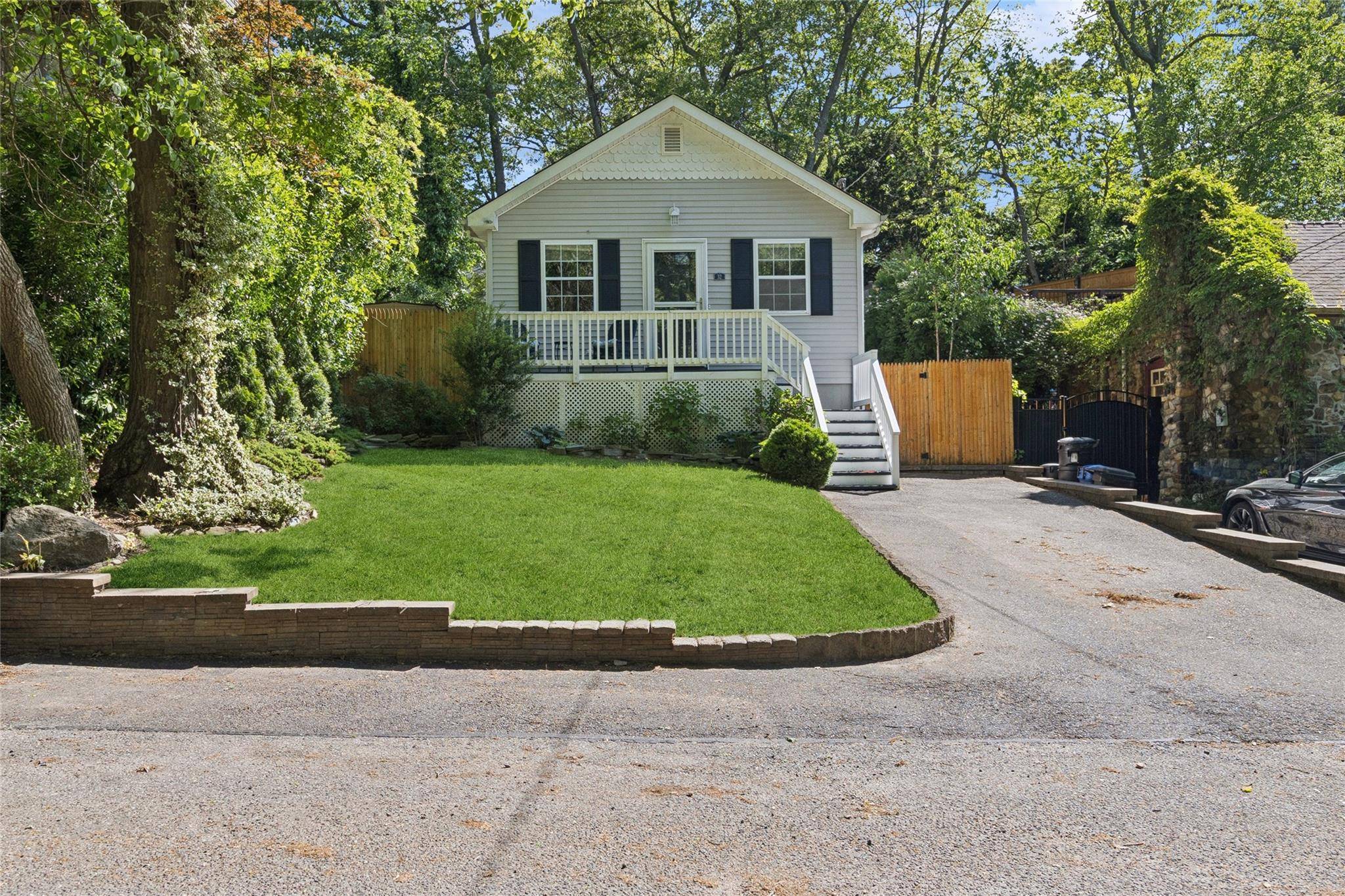 Sound Beach, NY 11789,32 Flowerfield RD