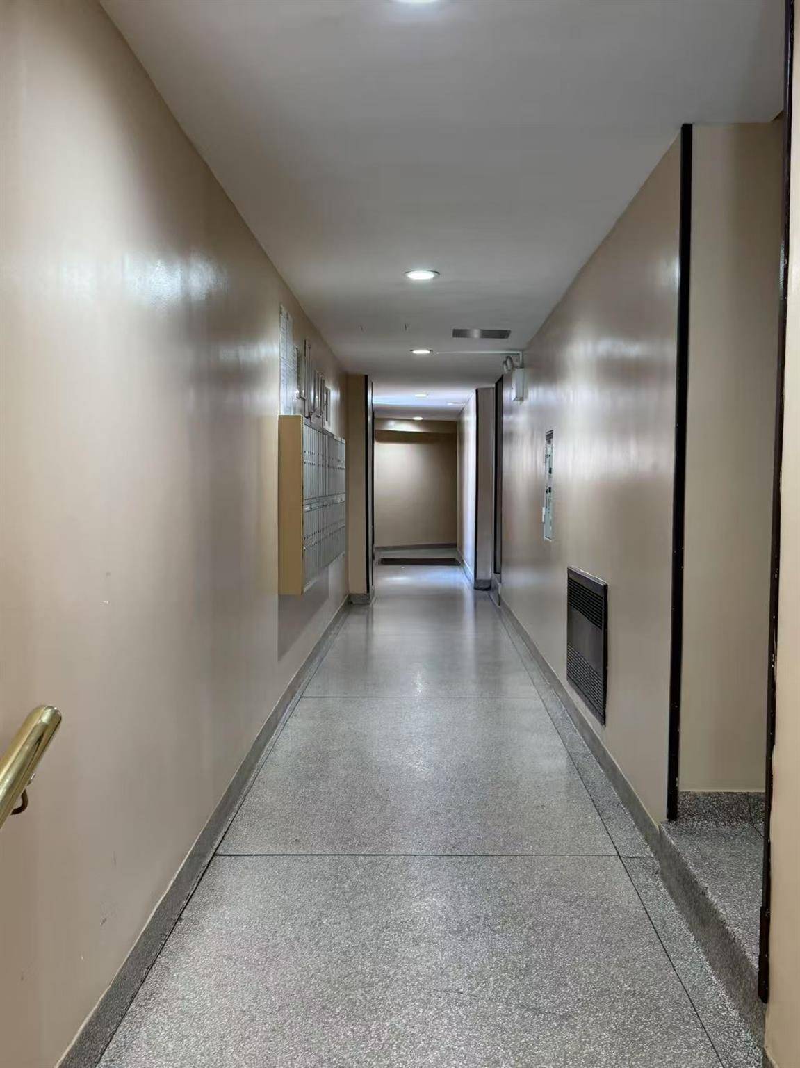 Forest Hills, NY 11375,100-25 Queens BLVD #4D