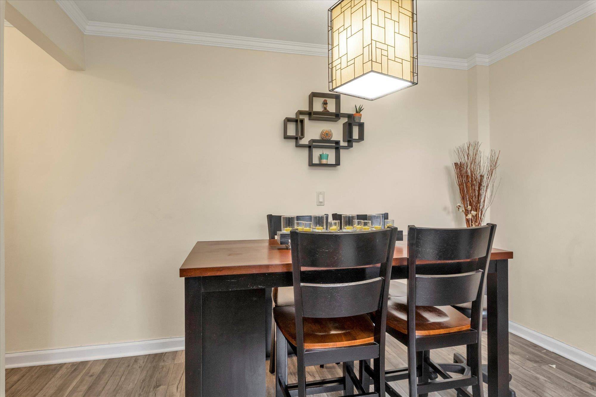 Kew Garden Hills, NY 11367,150-10 71st AVE #6H