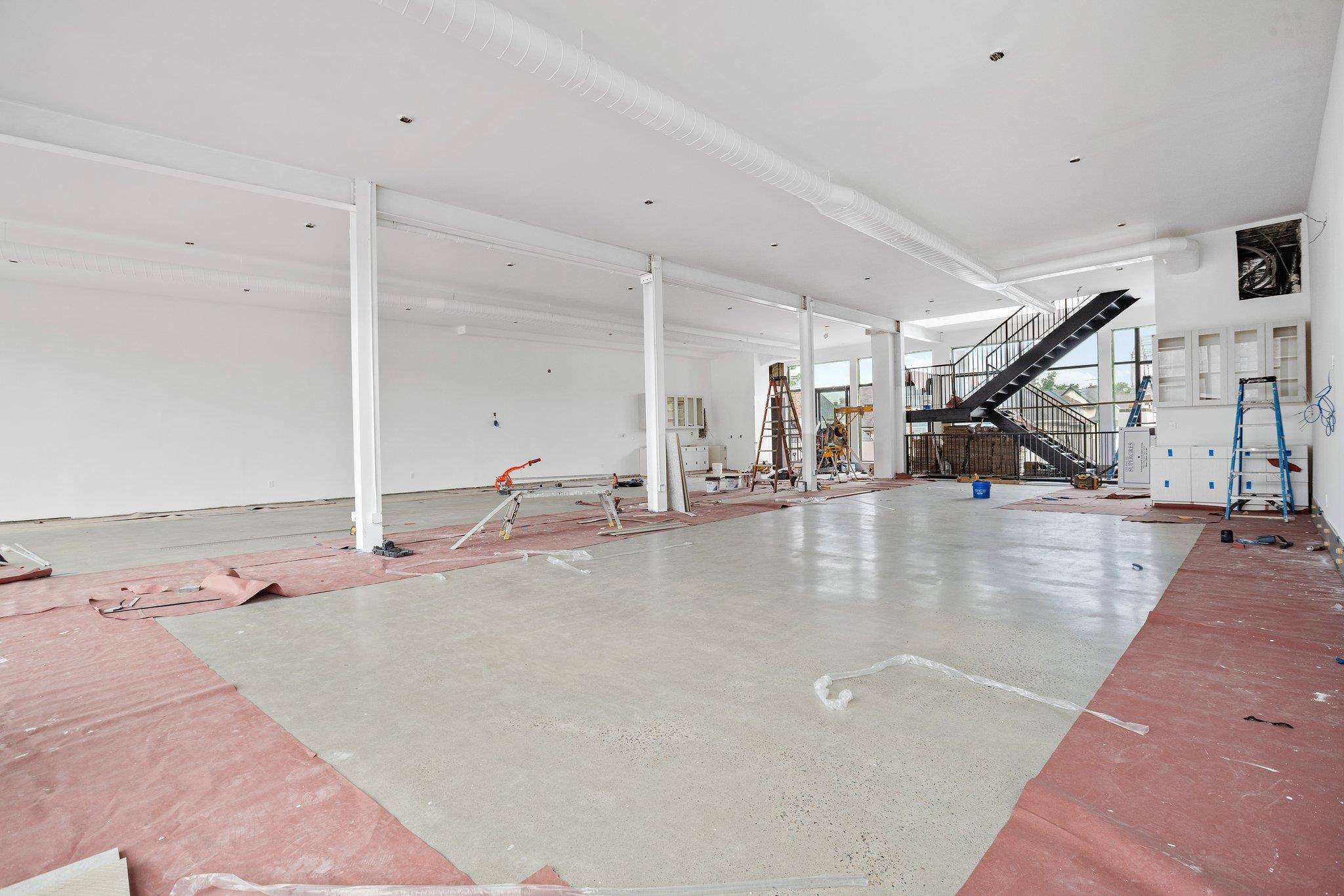 Hollis, NY 11423,190-21 Jamaica AVE