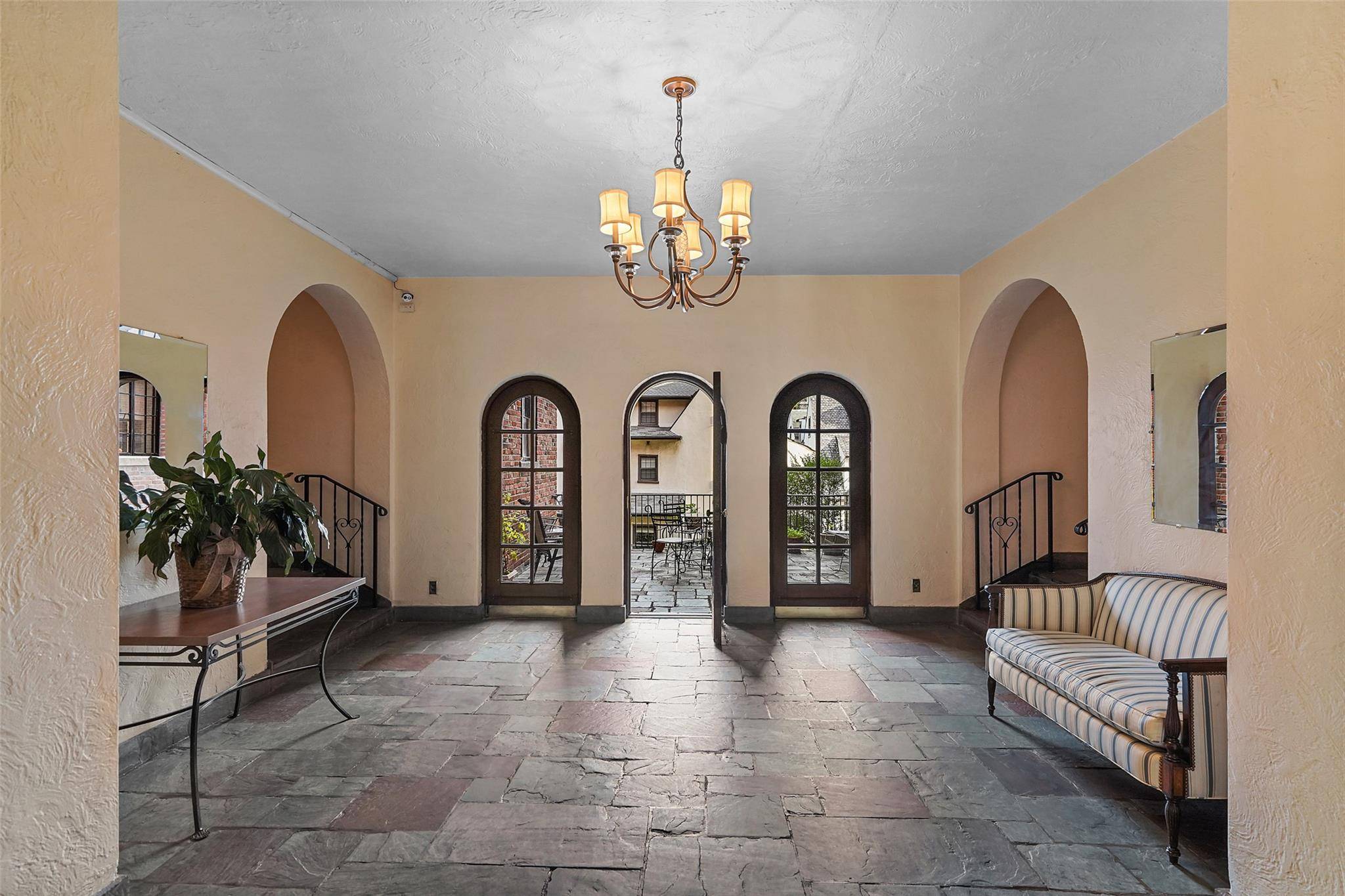 Bronxville, NY 10708,22 Sagamore #1A