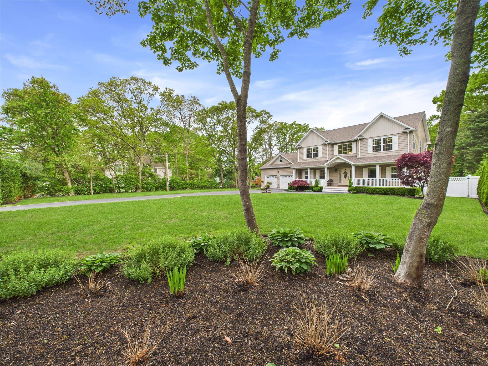 Patchogue, NY 11772,74 Buckley RD