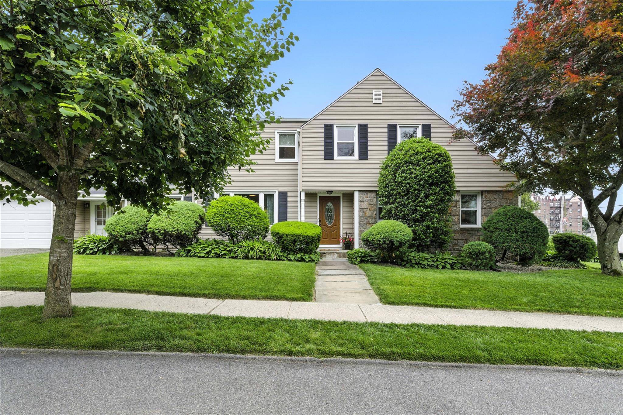 Harrison, NY 10528,287 Harrison AVE