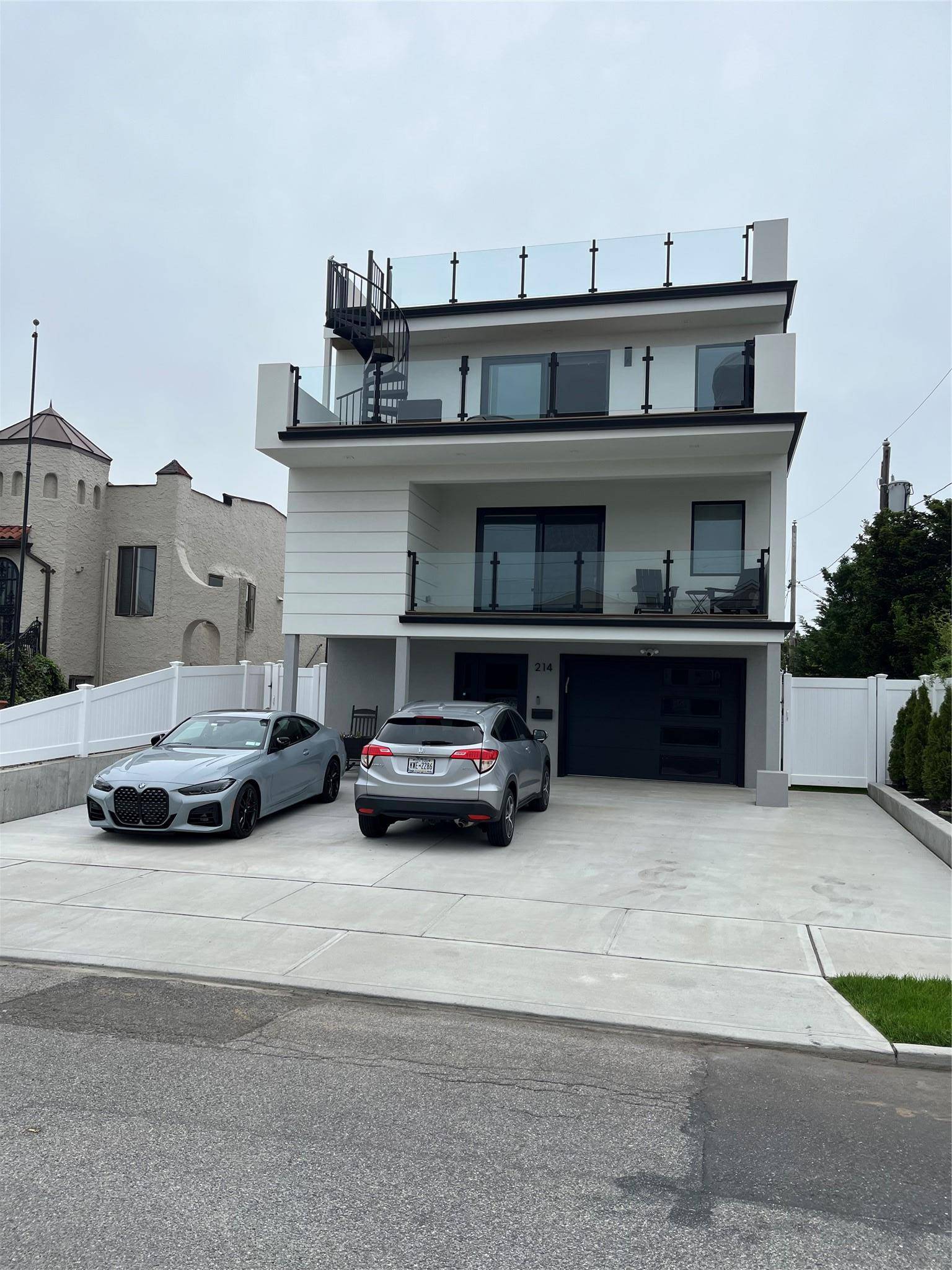 Long Beach, NY 11561,535 E Olive ST