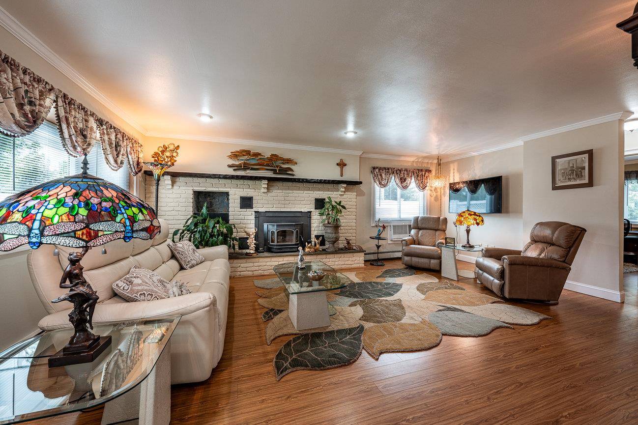Medford, NY 11763,20 Nantucket DR