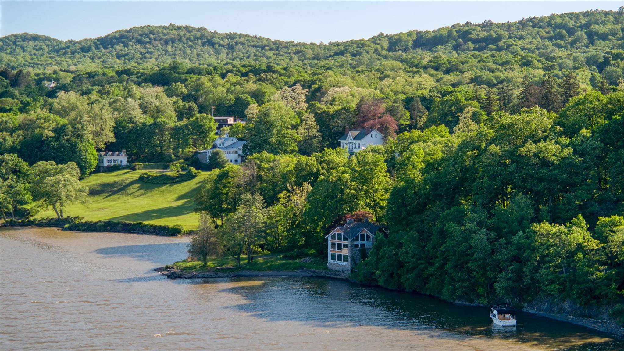 West Park, NY 12429,70 Floyd Ackert RD