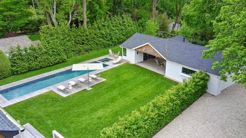 Bellport Village, NY 11713,16 Livingston RD