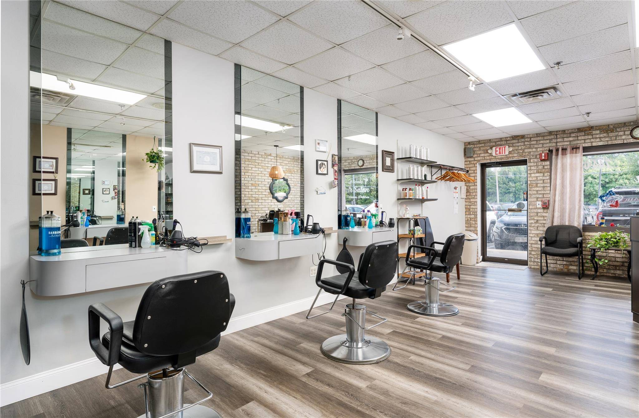 Shoreham, NY 11786,99-13 Route 25A #13