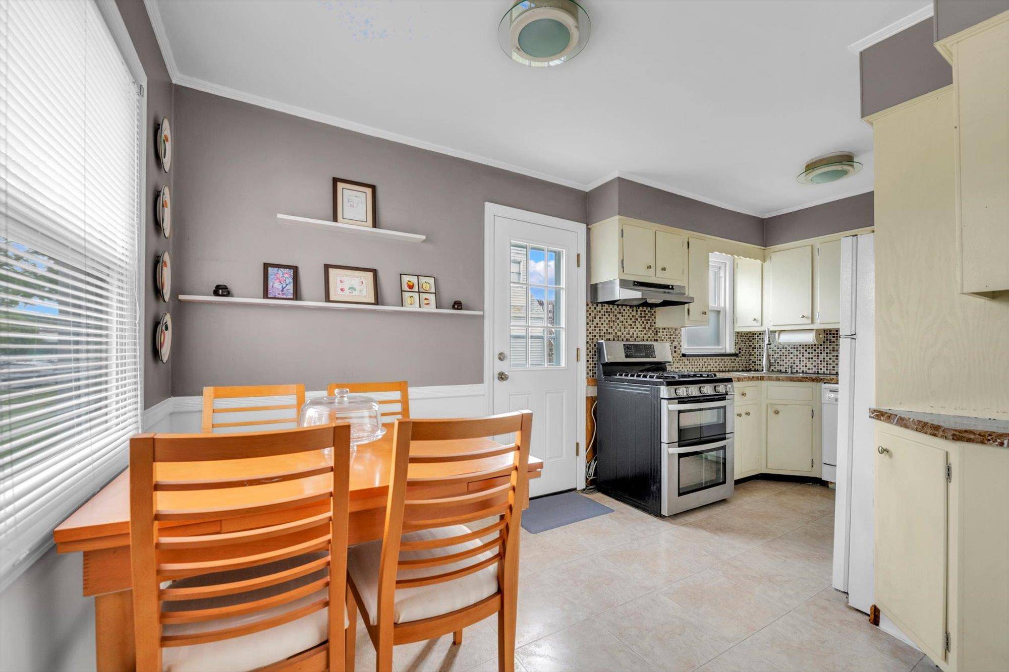 New Hyde Park, NY 11040,7787 Langdale ST