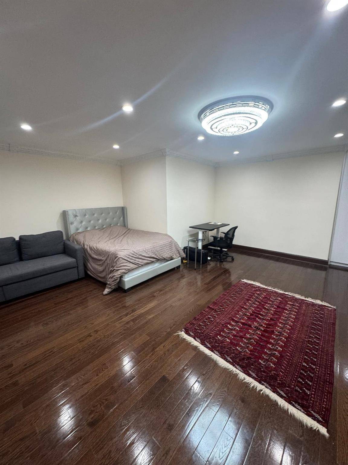 Forest Hills, NY 11375,74-45 Yellowstone BLVD #2A