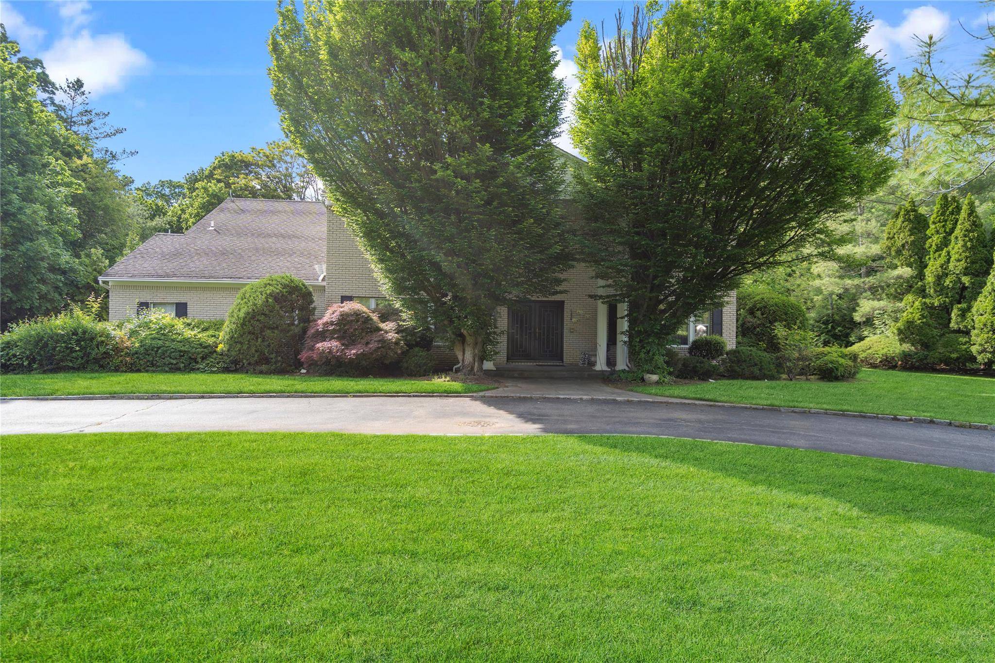 Roslyn Harbor, NY 11576,2 Harbor CT