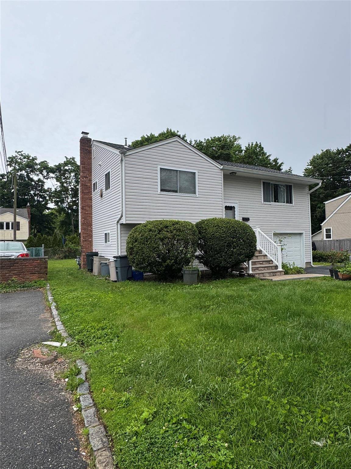 Huntington Station, NY 11746,113 6th AVE