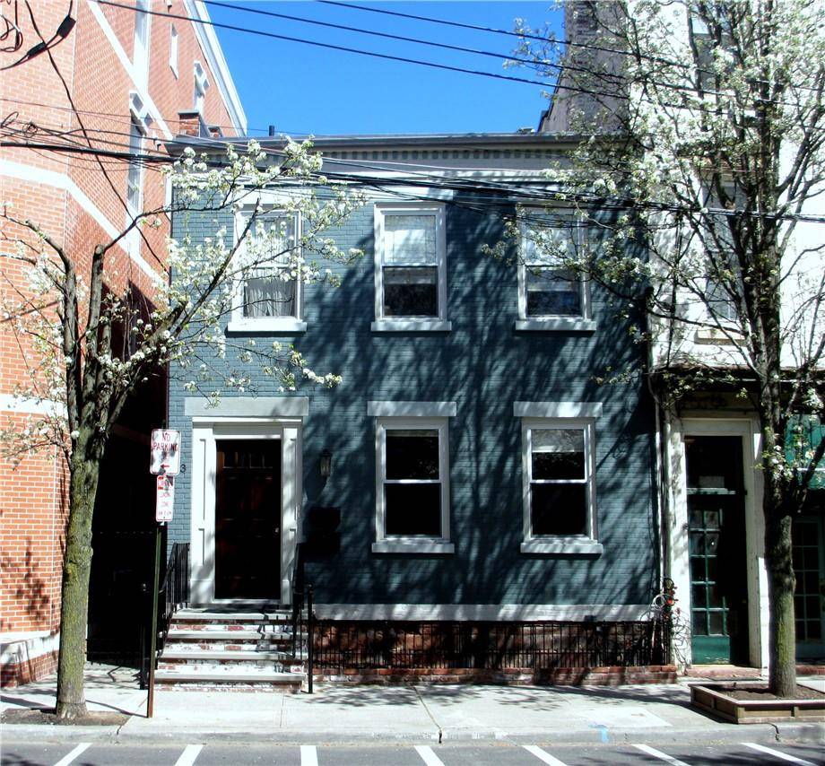 Nyack, NY 10960,43 N Broadway #1
