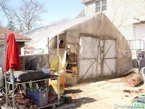 West Babylon, NY 11704,164 little east neck rd