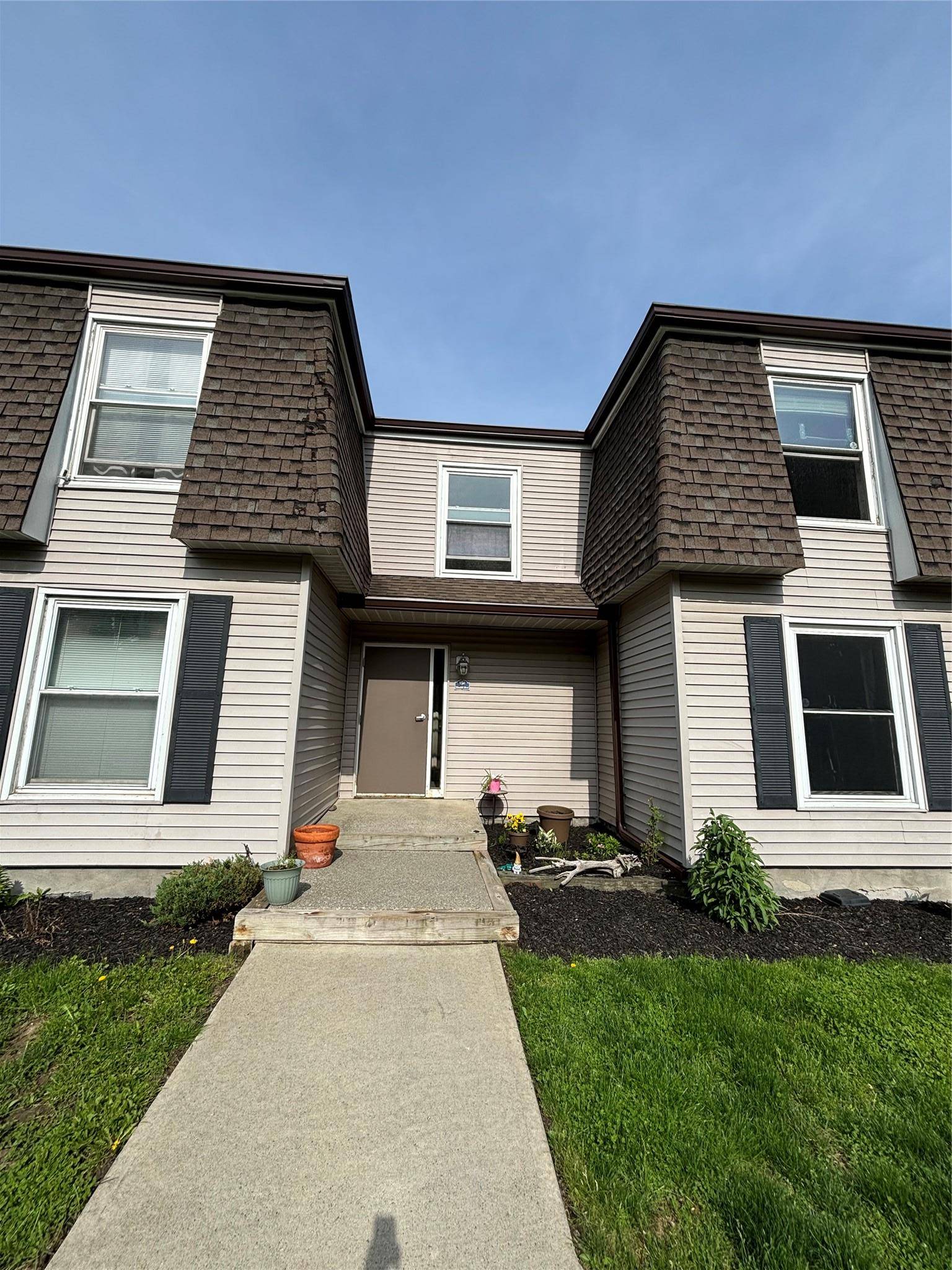 Poughkeepsie, NY 12601,150 Rinaldi BLVD #1C