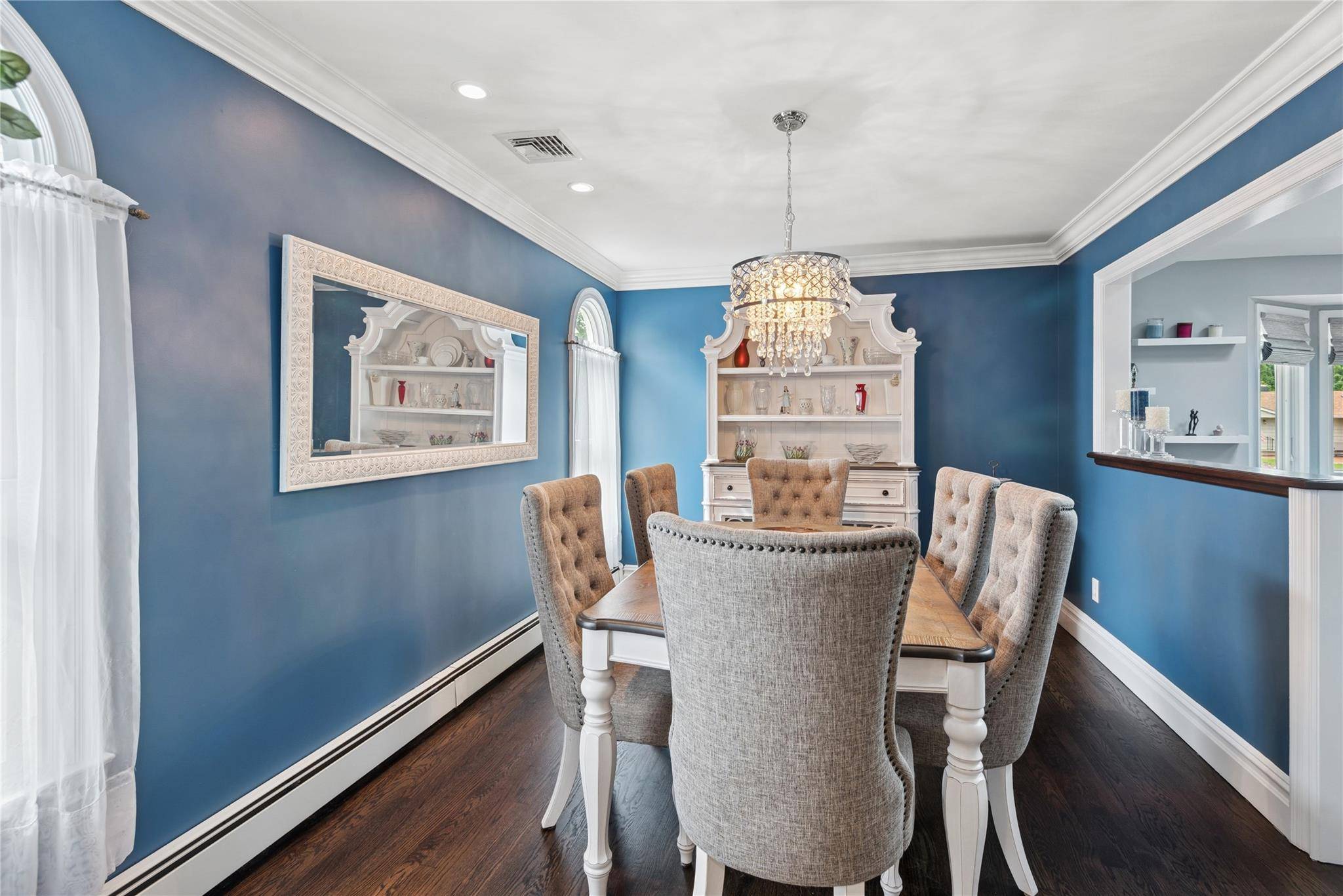 Hauppauge, NY 11788,182 S Plaisted AVE