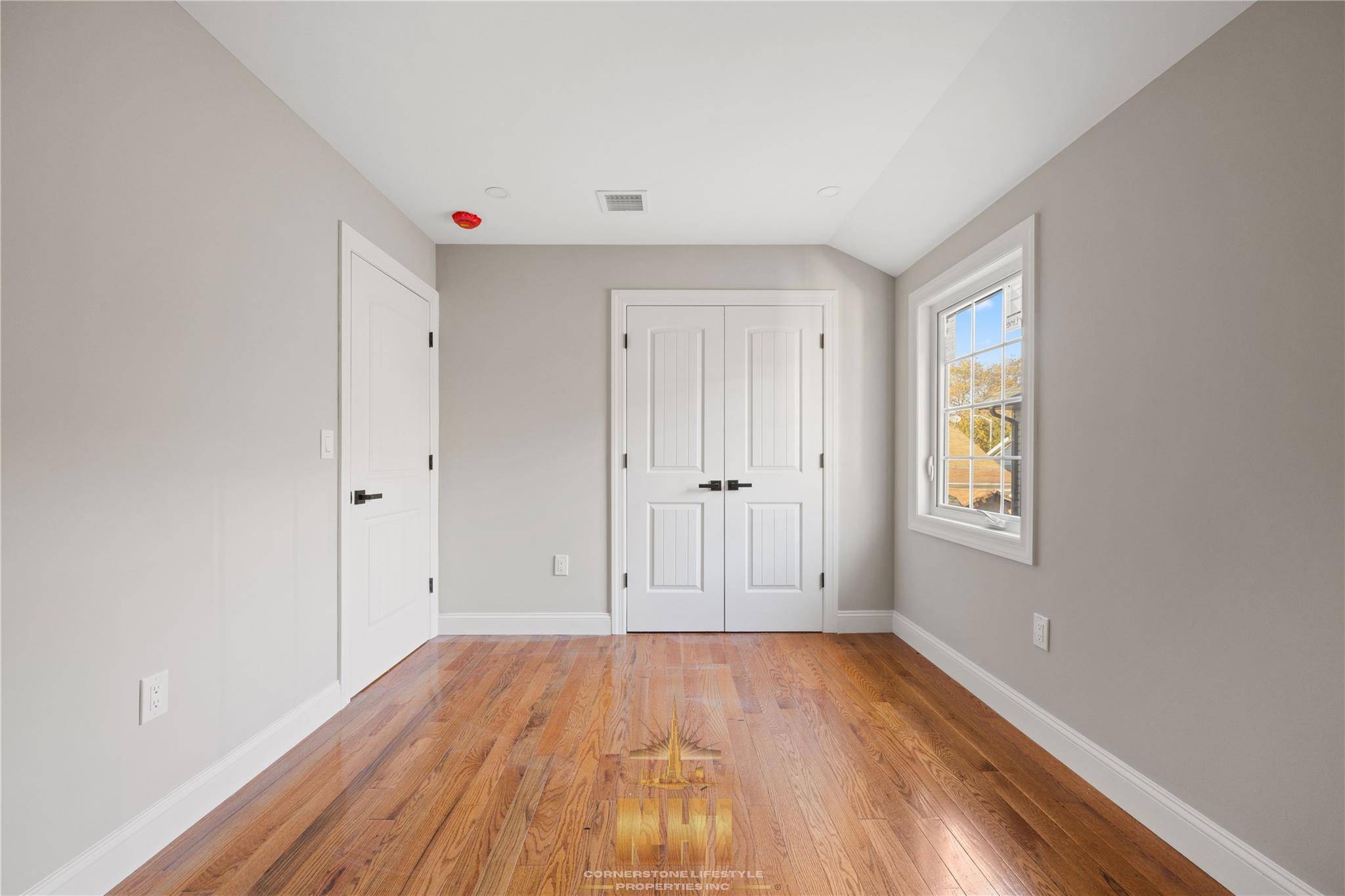 Saint Albans, NY 11412,111th avenue 190 51