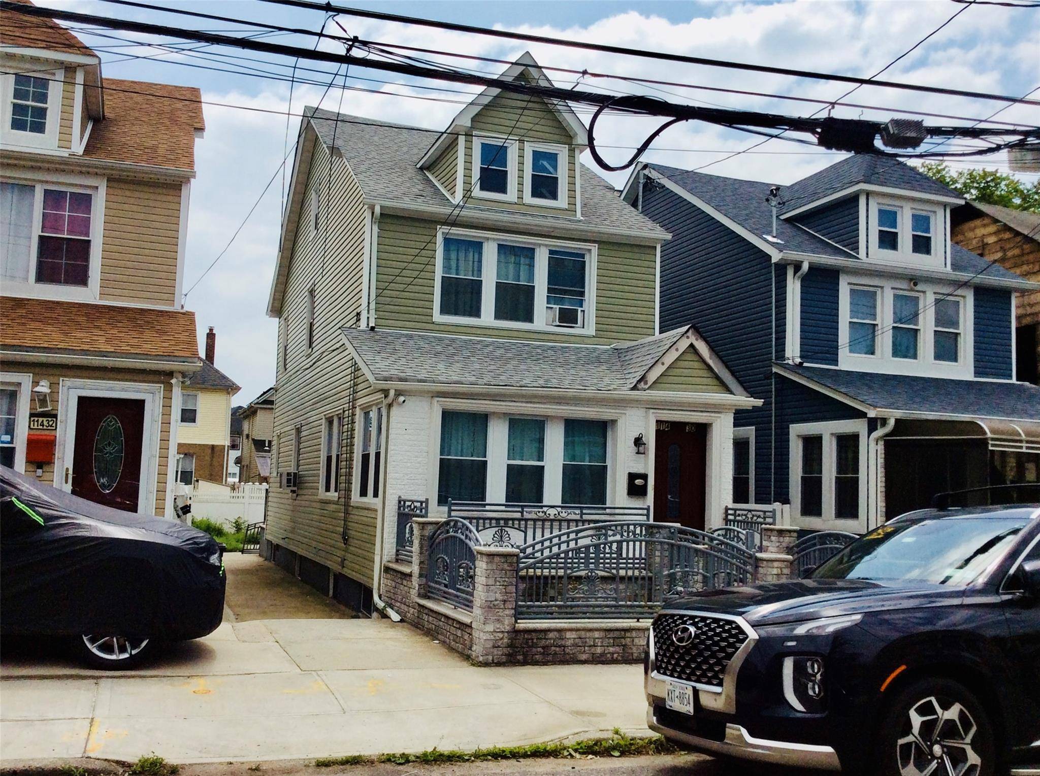 Jamaica, NY 11434,114-30 158th ST