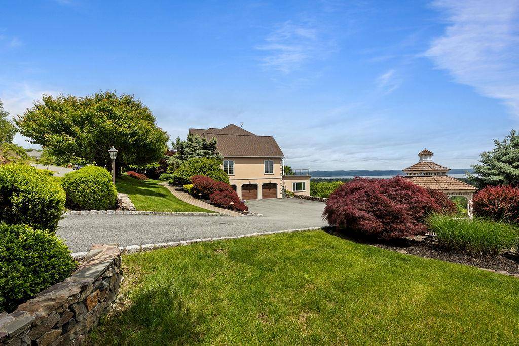 Pomona, NY 10970,115 Overlook RD