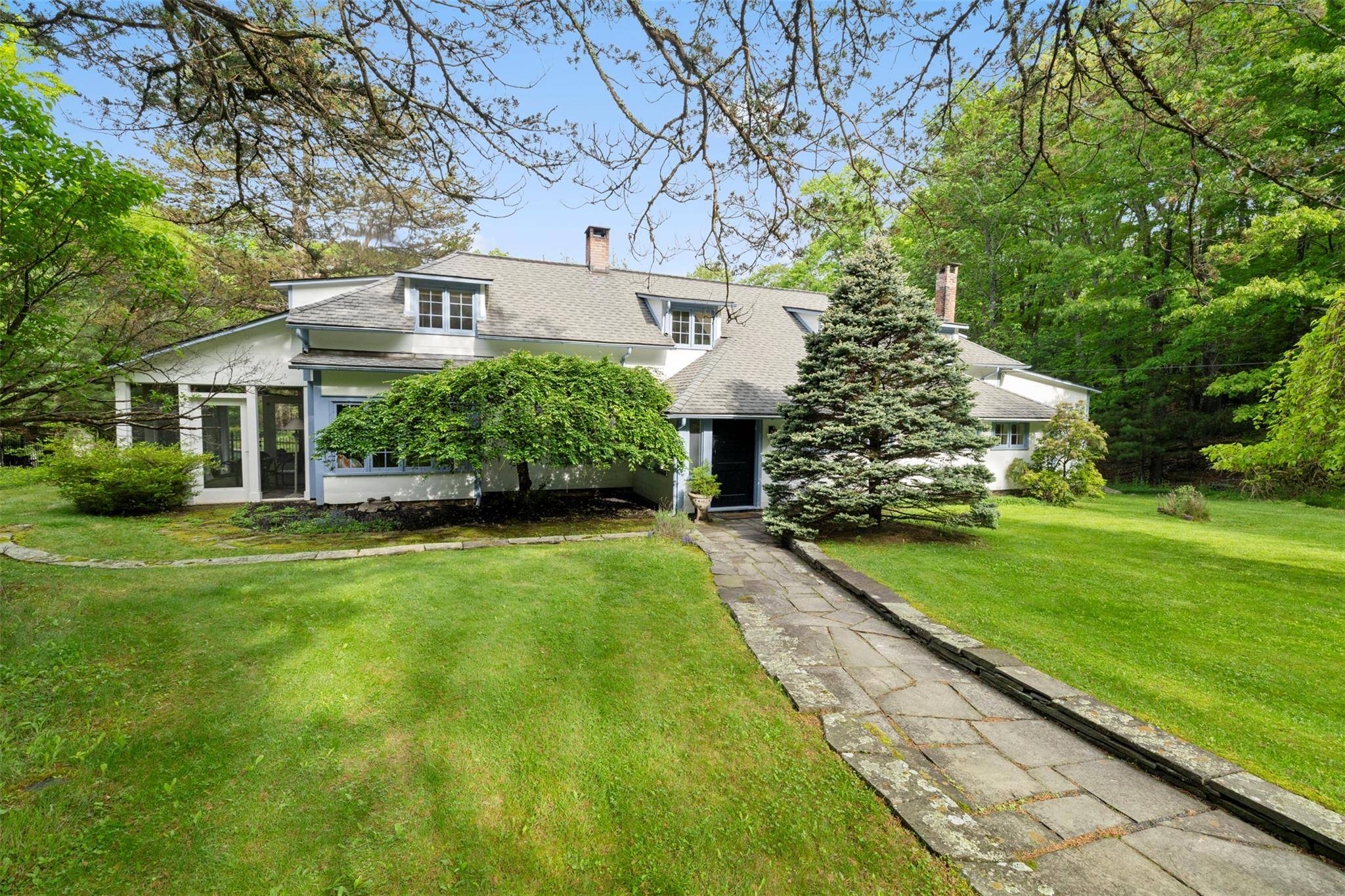 Woodstock, NY 12498,253 Upper Byrdcliffe RD