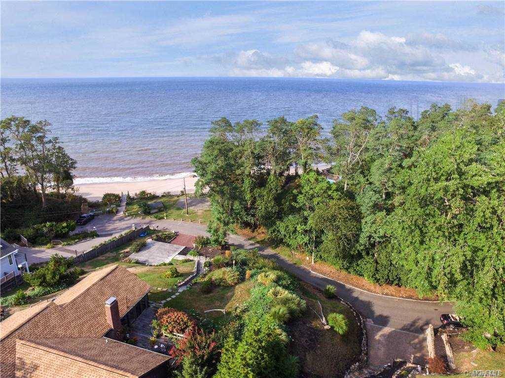 Miller Place, NY 11764,86 Hilltop DR