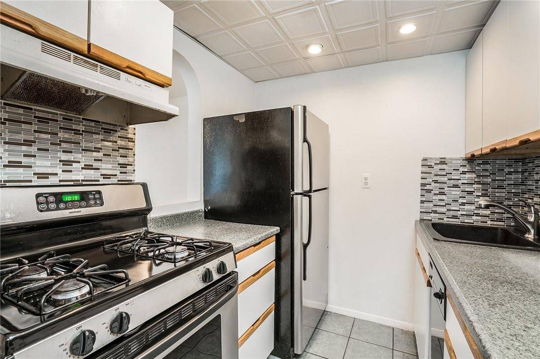 Yonkers, NY 10701,397 N Broadway #3E