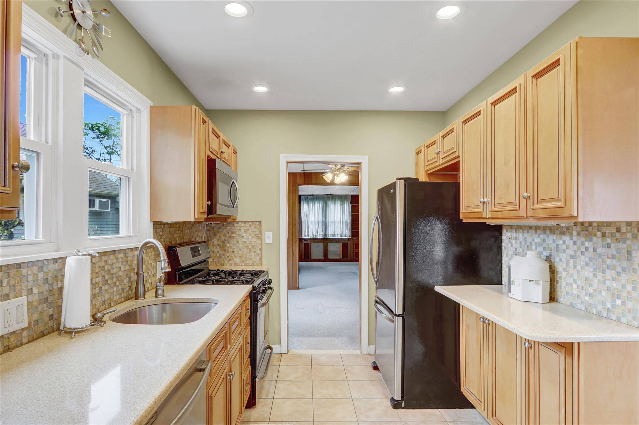 Lynbrook, NY 11563,7 Bristol ST