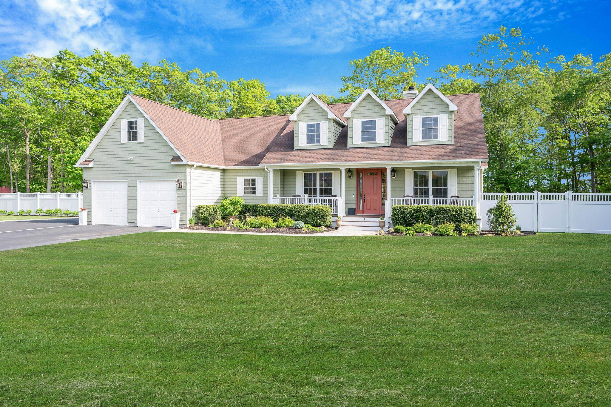 Baiting Hollow, NY 11933,1 Mastro CT