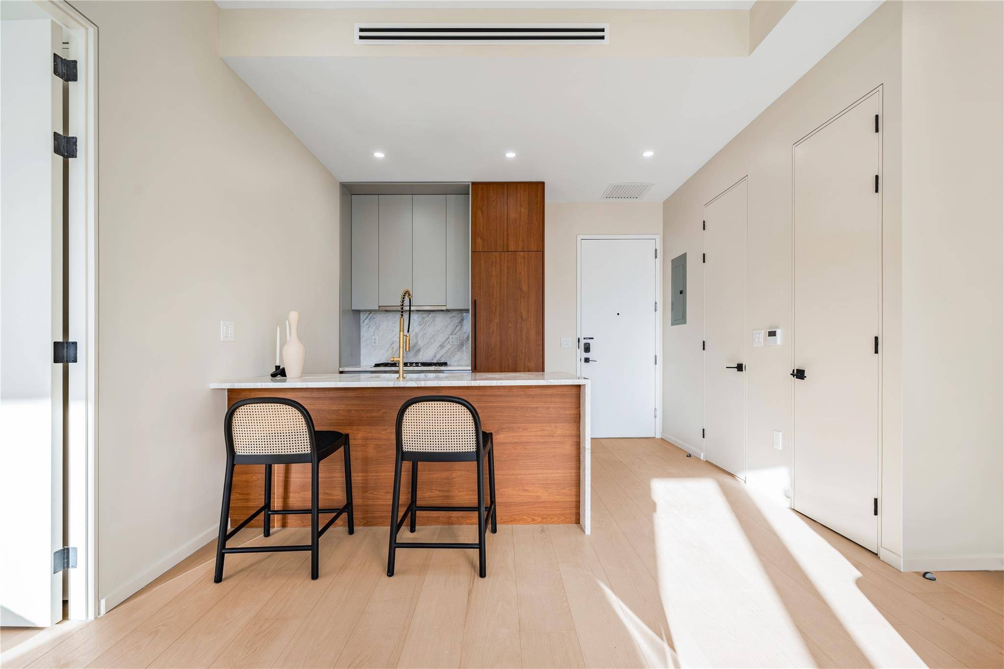 Astoria, NY 11106,3116 21st ST #PH2B
