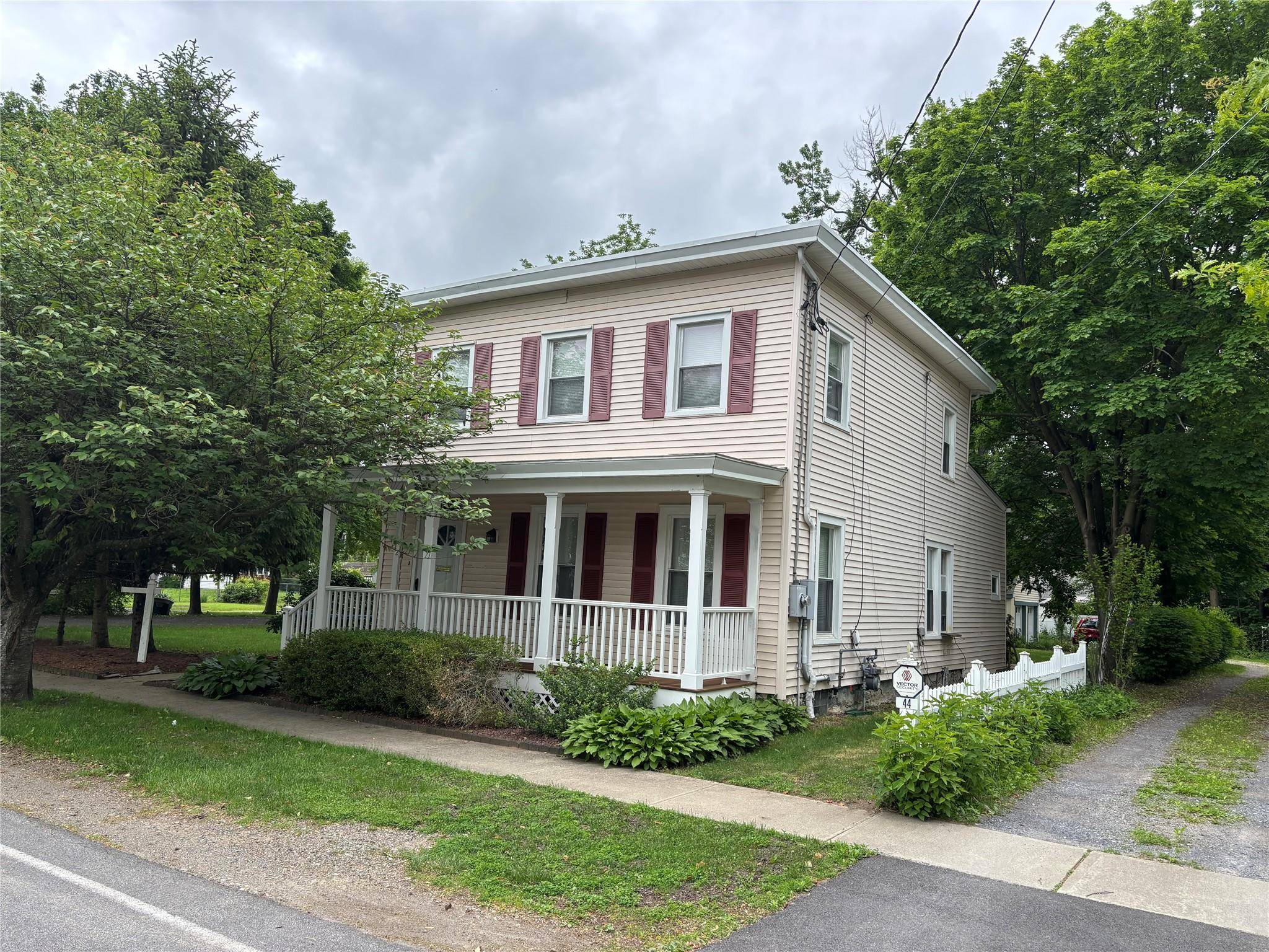 Fishkill, NY 12524,42 Jackson ST