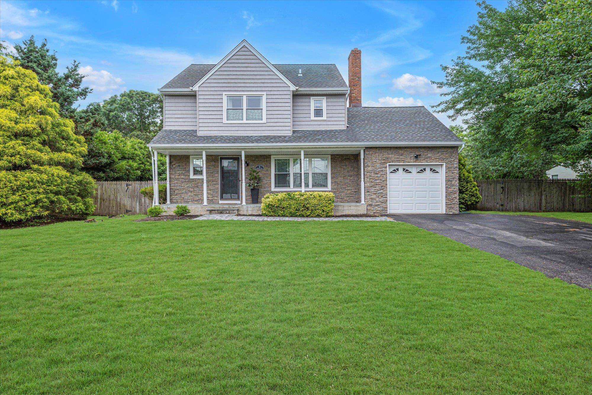 Selden, NY 11784,5 Michelle LN