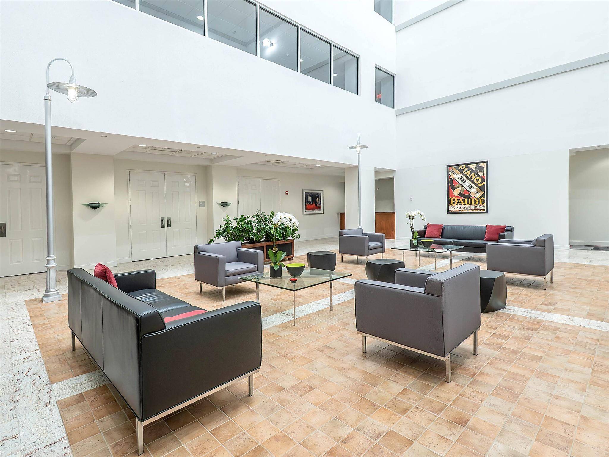 Port Washington, NY 11050,100 Harbor View DR #515