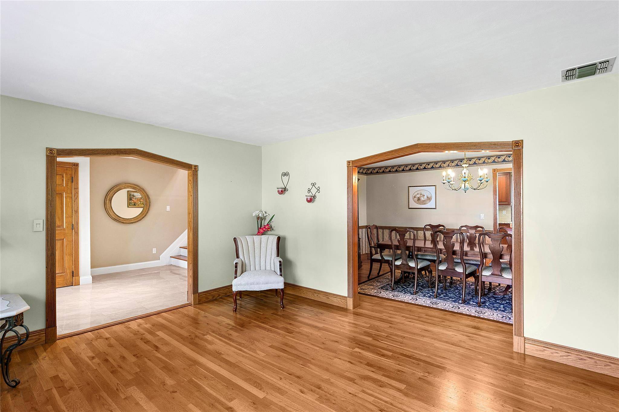 Saint James, NY 11780,4 Lt John Olsen LN