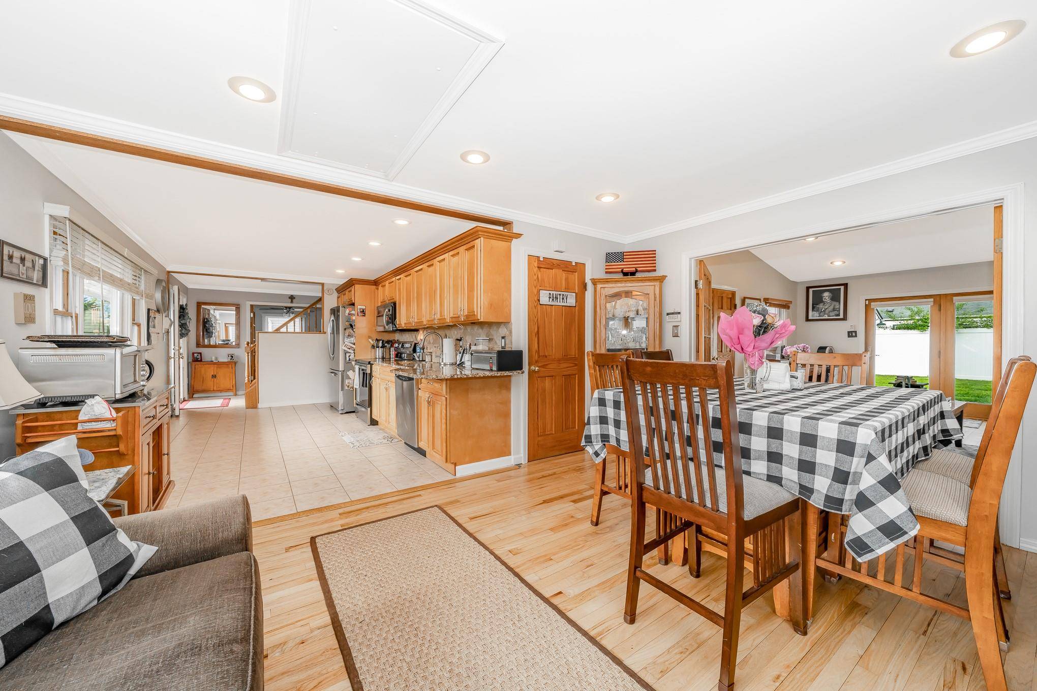 Levittown, NY 11756,29 Water LN