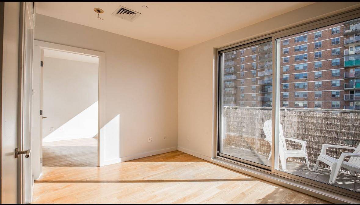 Brooklyn, NY 11206,25 montrose ave #704