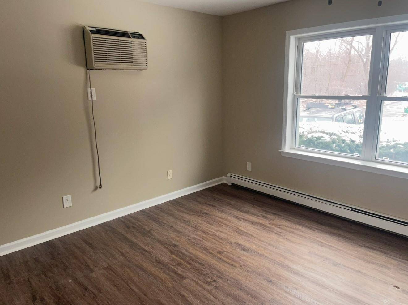 Poughkeepsie, NY 12601,16 Bahret AVE