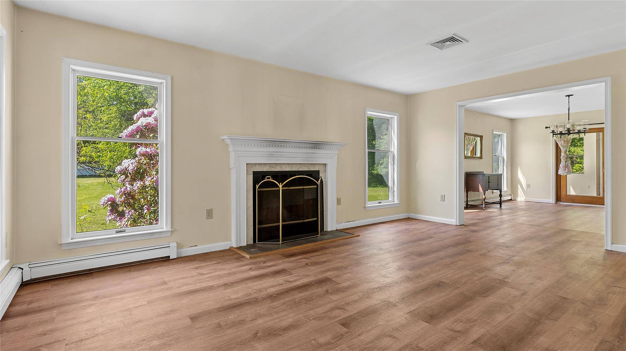 Wallkill, NY 12589,87 Mill ST