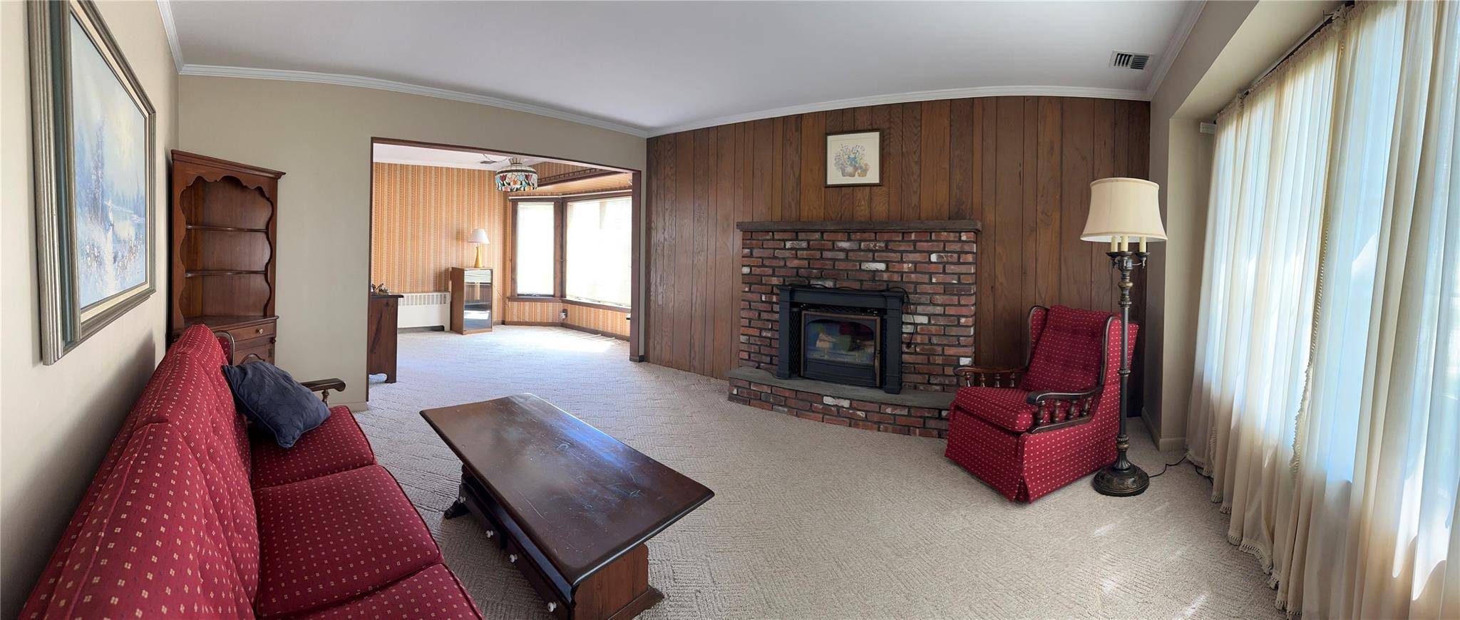 Wantagh, NY 11793,929 White Birch LN