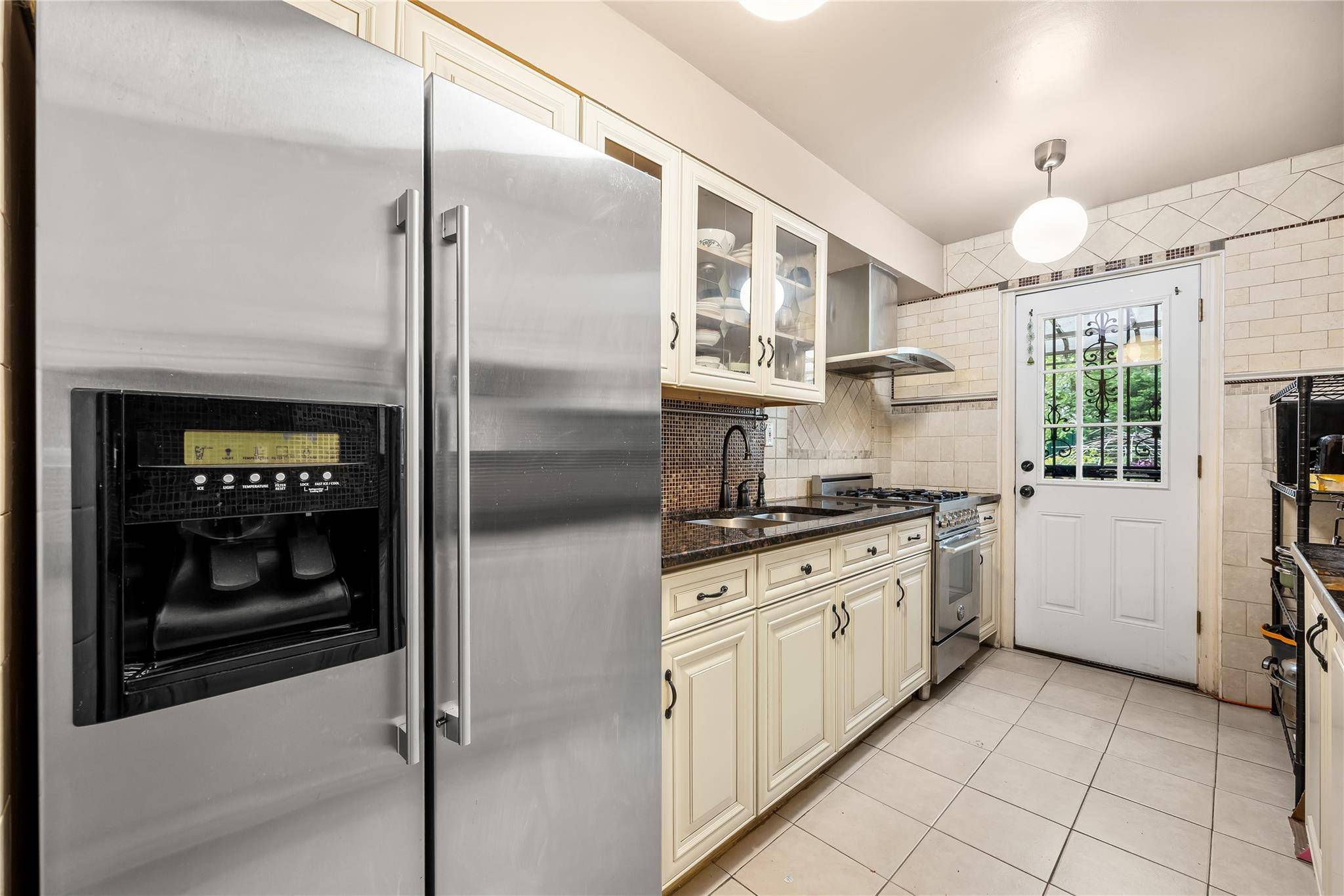 Ridgewood, NY 11385,17-12 Starr ST