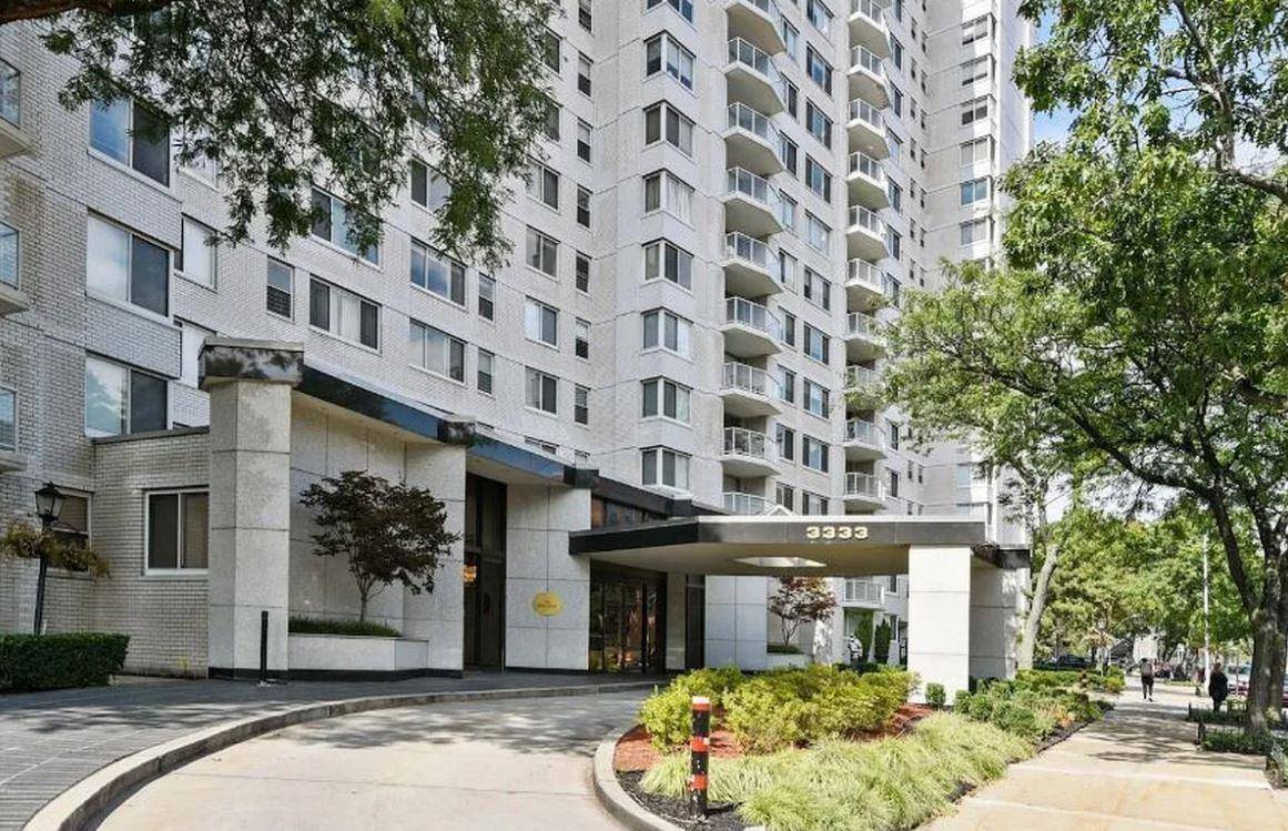 Bronx, NY 10463,3333 Henry Hudson Pkwy #1A