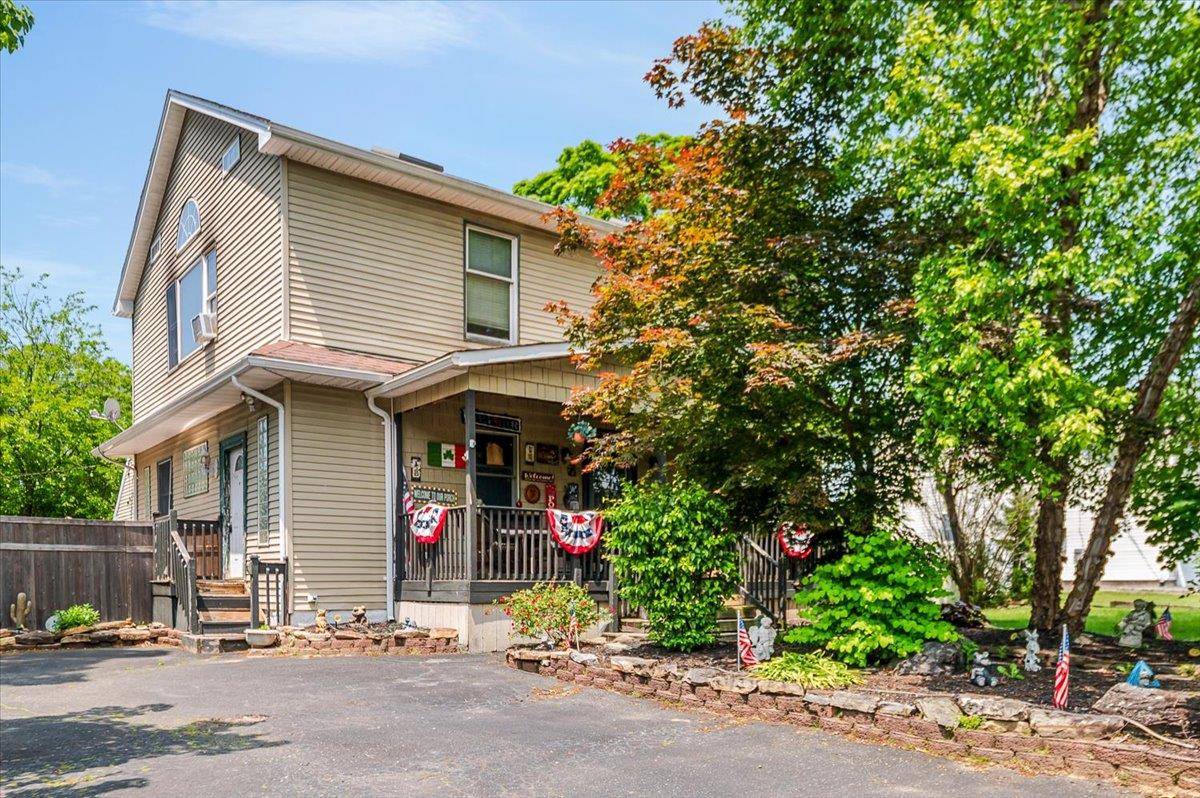 Holtsville, NY 11742,35 Cooke AVE
