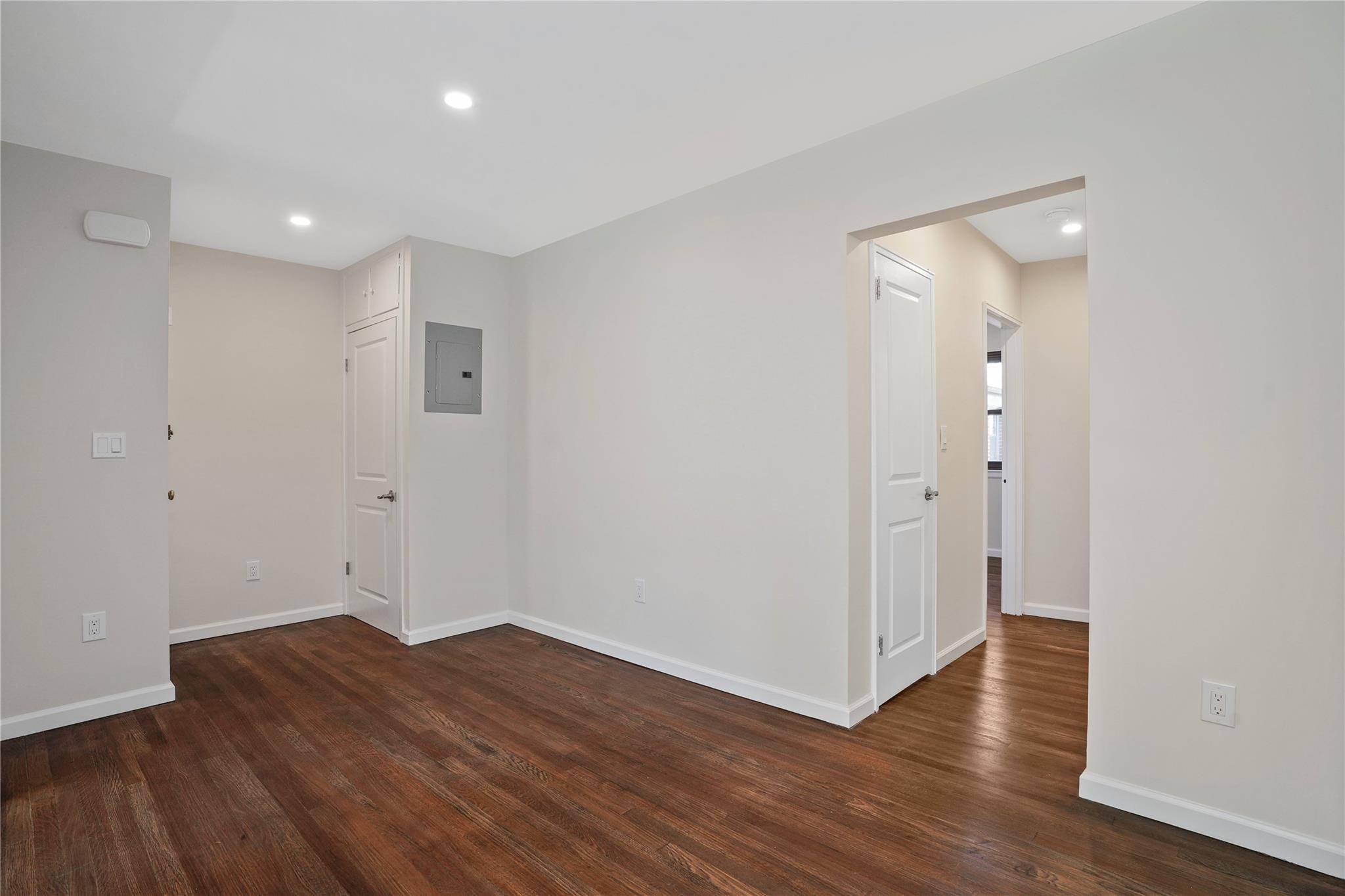 Dobbs Ferry, NY 10522,127 Beacon Hill DR #F -13