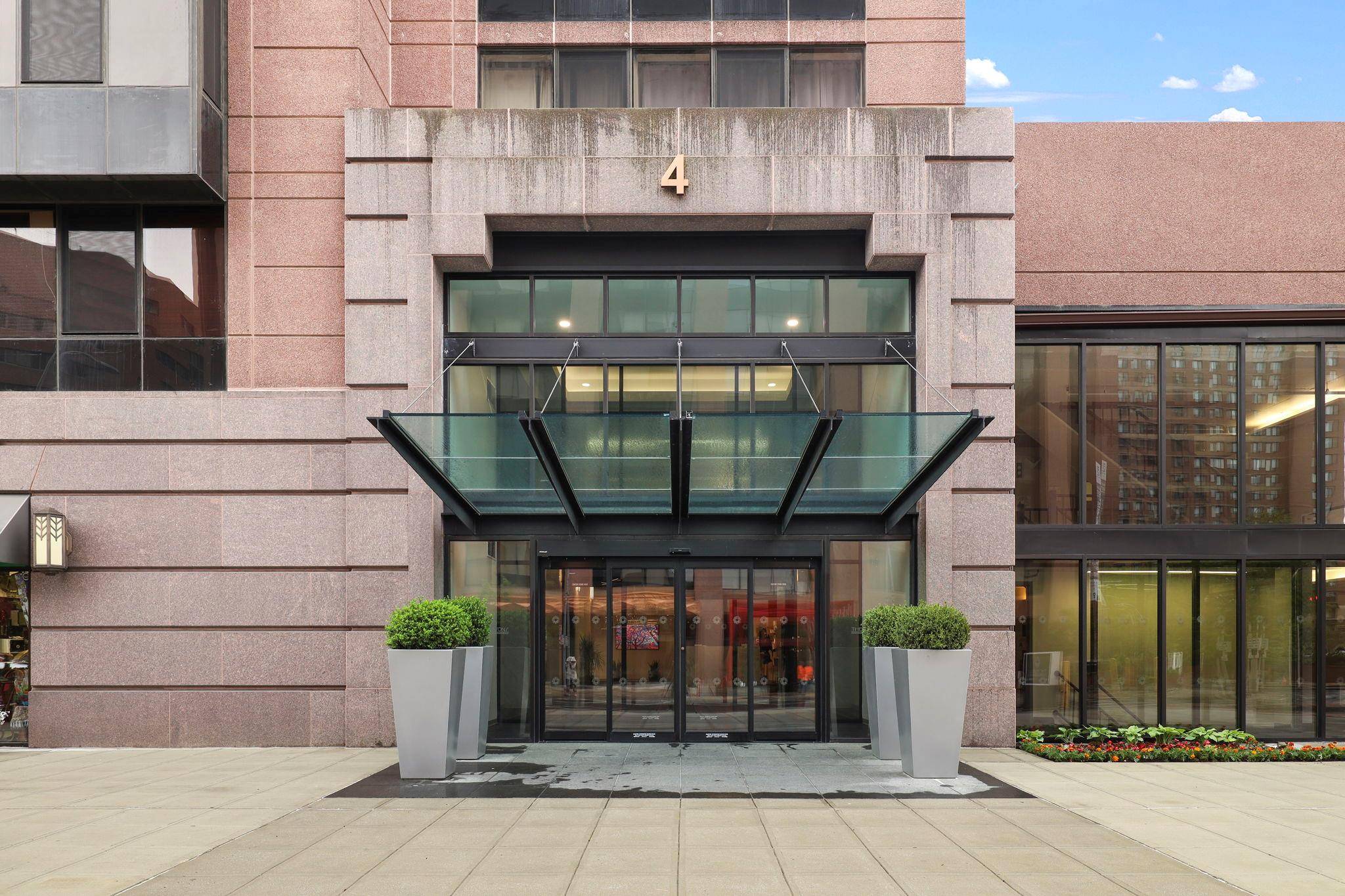 White Plains, NY 10606,4 Martine AVE #416