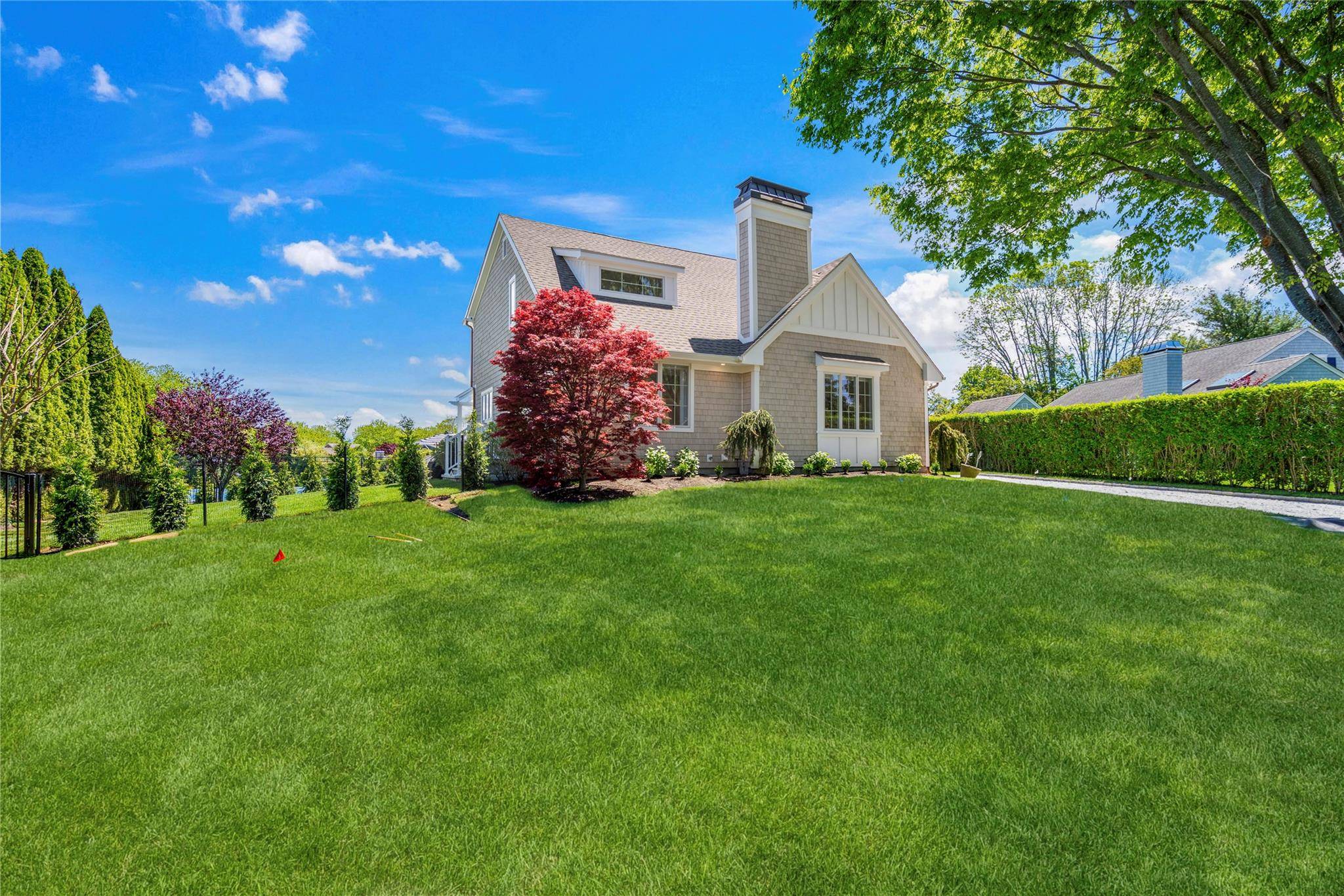 Southampton, NY 11968,4 Carriage LN