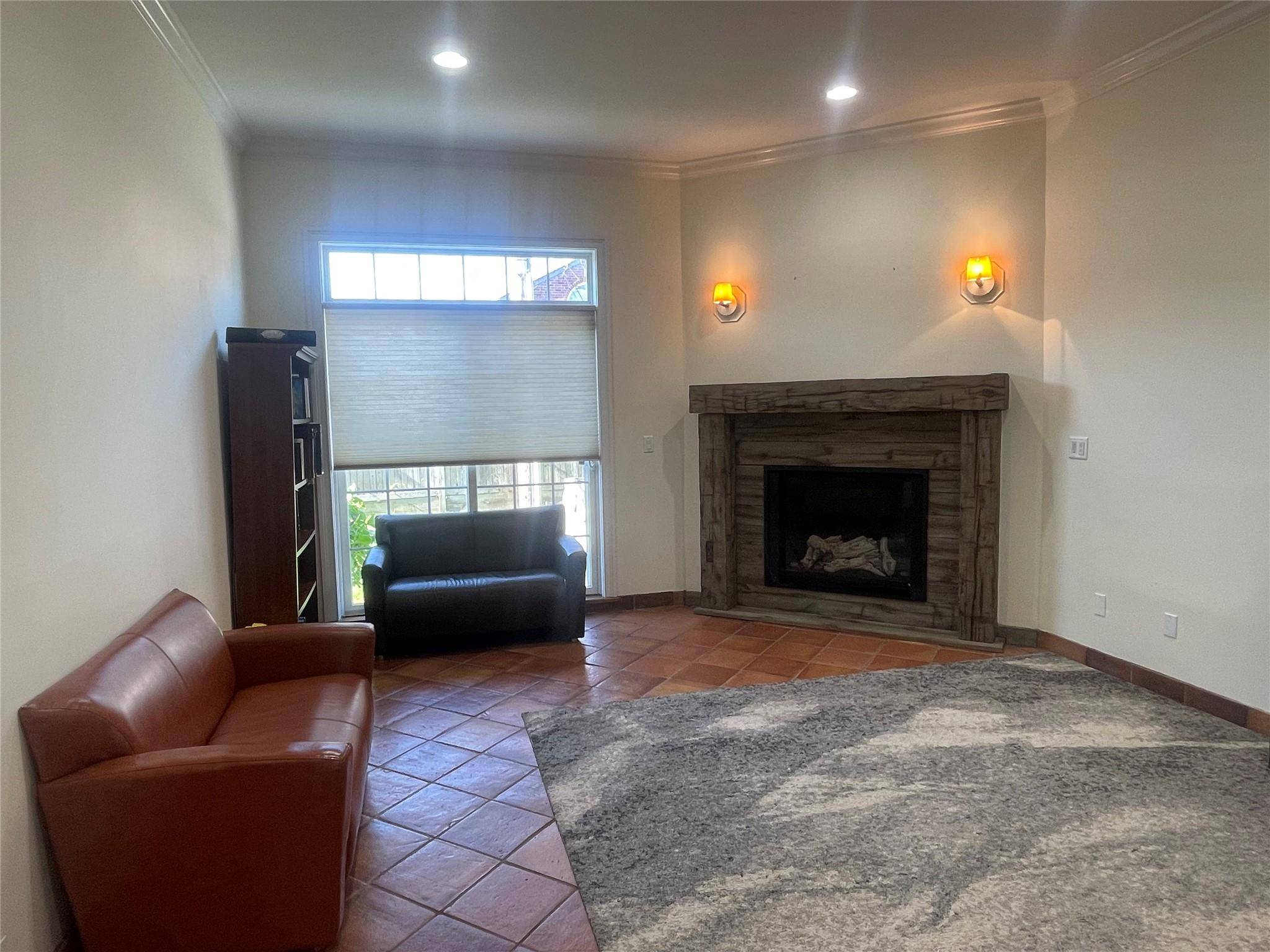 Long Beach, NY 11561,15 W Penn ST