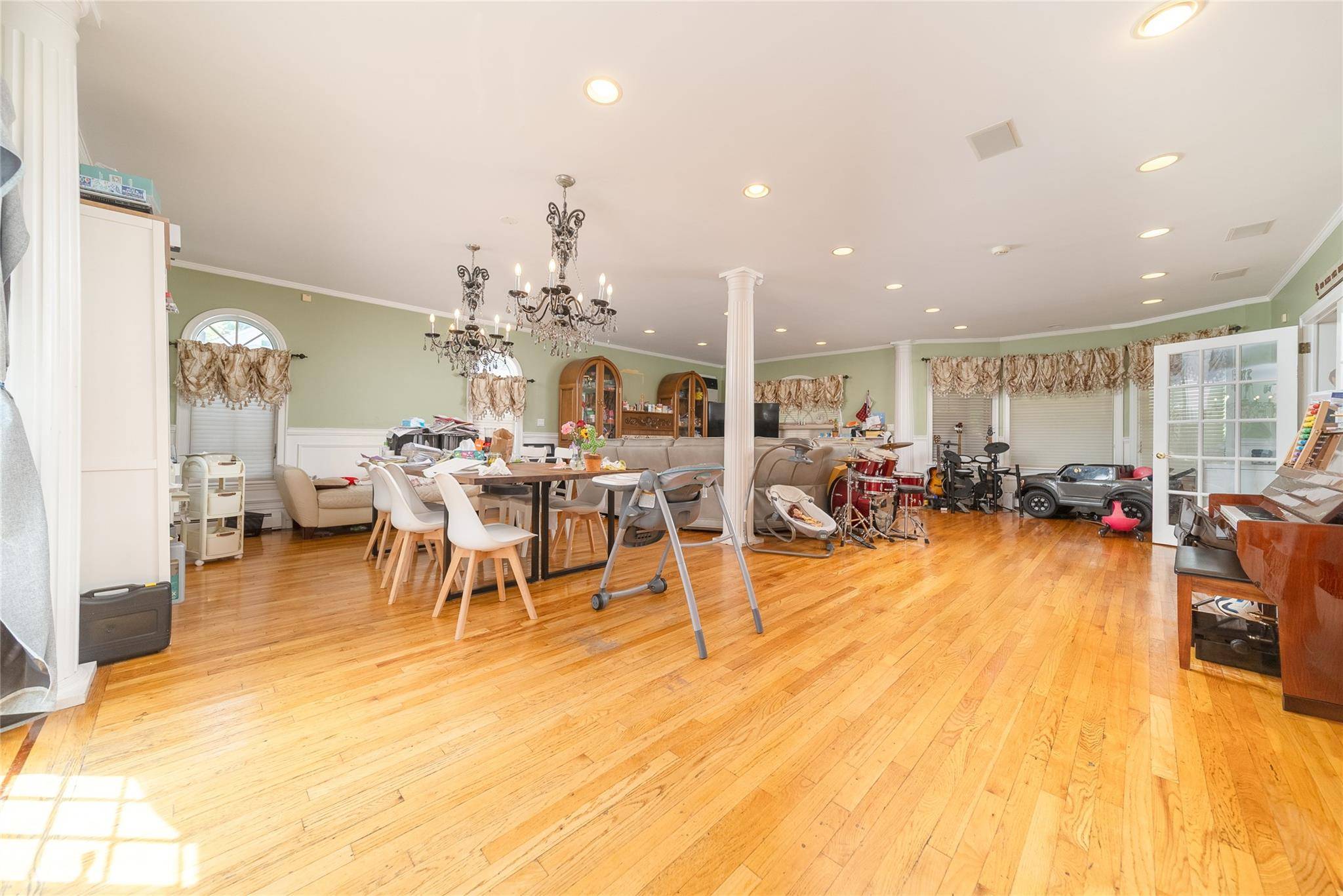 Flushing, NY 11354,3225 155th ST